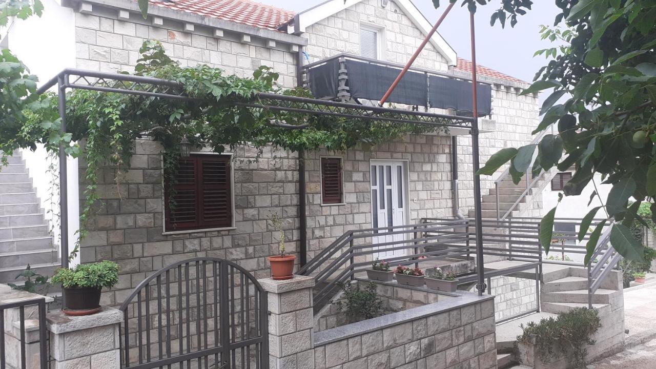 Apartment Iva Trebinje Exteriör bild